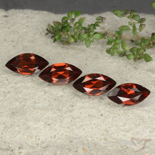 4.35ctw Natürlicher tiefrot Pyrop-Granat, Marquise, VVS-VS