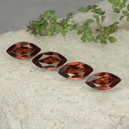 4.64ctw Natürlicher Mittelrot Pyrop-Granat, Marquise, VS