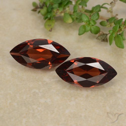 2.22ctw Natürlicher dunkelrot Pyrop-Granat, Marquise, VVS-VS
