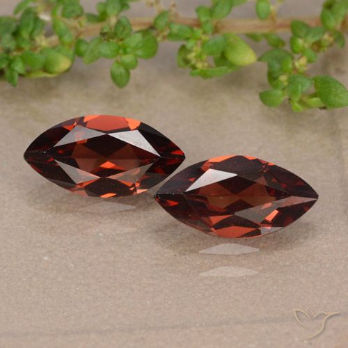 2.38ctw Natürlicher tiefrot Pyrop-Granat, Marquise, VVS-VS
