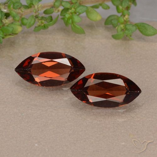 1.99ctw Natürlicher Mittelrot Pyrop-Granat, Marquise, VVS-VS