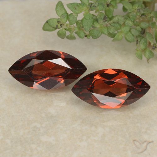 2.34ctw Natürlicher Tiefes Scharlachrot Pyrop-Granat, Marquise, VVS-VS