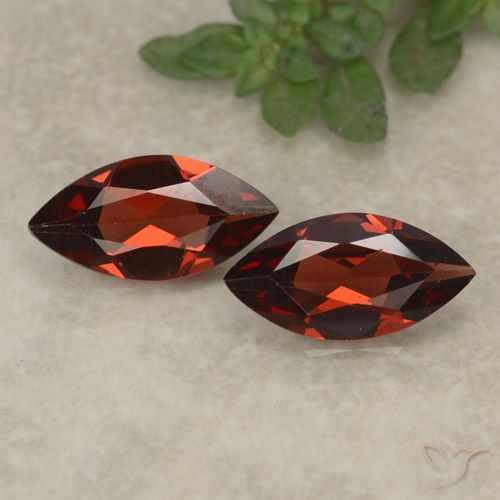 2.04ctw Natürlicher dunkelrot Pyrop-Granat, Marquise, VVS-VS