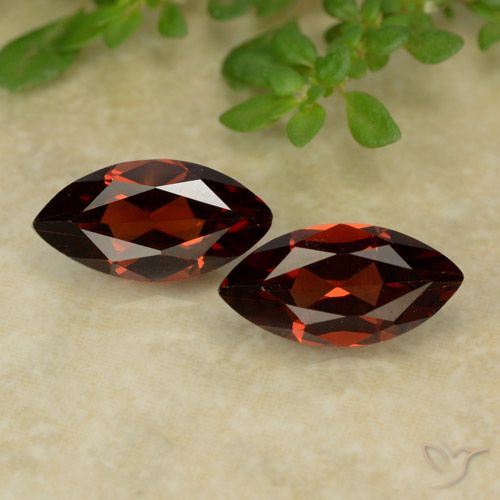 2.63ctw Natürlicher tiefrot Pyrop-Granat, Marquise, VVS-VS
