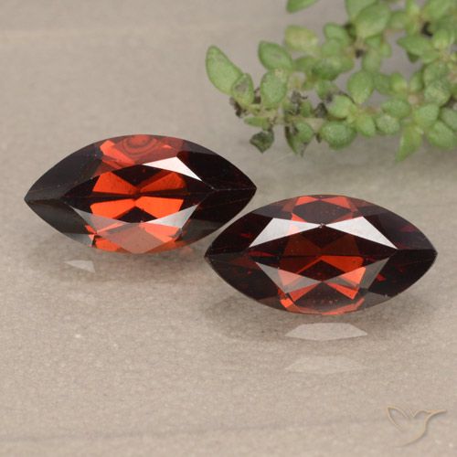 2.65ctw Natürlicher tiefrot Pyrop-Granat, Marquise, VVS-VS