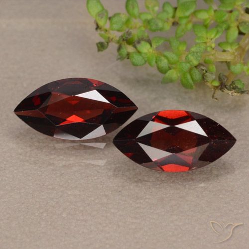 2.22ctw Natürlicher tiefrot Pyrop-Granat, Marquise, VVS-VS