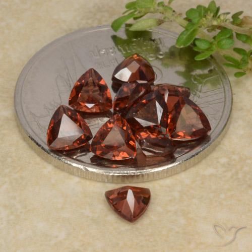 2.74 ct natürliche tiefrot Pyrop-Granat-Edelsteine, Trillion, VS