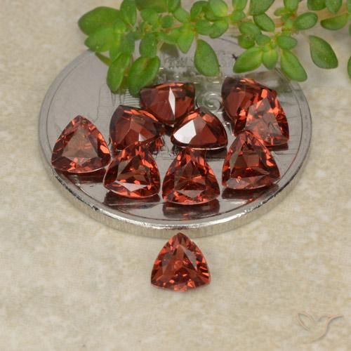 2.95 ct natürliche tiefrot Pyrop-Granat-Edelsteine, Trillion, VS