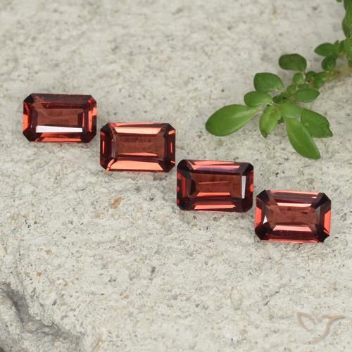 2.12ctw Natürlicher Scharlachrot Pyrop-Granat, Smaragdschliff, VVS-VS