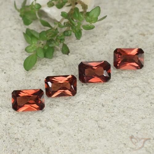 2.44 ct natürliche Sangria Rot Pyrop-Granat-Edelsteine, Oktagonschliff, VVS-VS