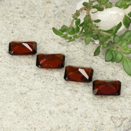 2.40 ct natürliche Sangria Rot Pyrop-Granat-Edelsteine, Oktagonschliff, VVS-VS
