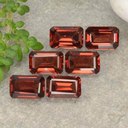 3.60ctw Natürlicher Scharlachrot Pyrop-Granat, Smaragdschliff, VS