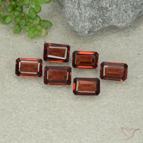 3.66ctw Natürlicher Tiefes Scharlachrot Pyrop-Granat, Smaragdschliff, VS