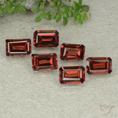 4.10ctw Natürlicher tiefrot Pyrop-Granat, Smaragdschliff, VS