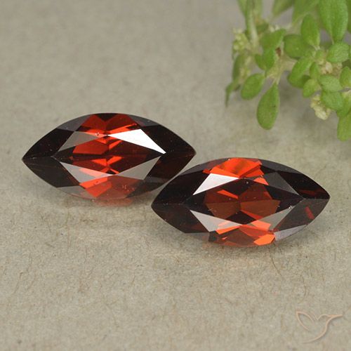 2.73ctw Natürlicher tiefrot Pyrop-Granat, Marquise, VVS-VS