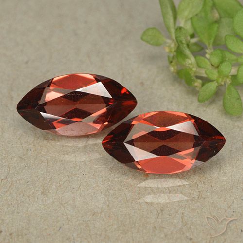 2.57ctw Natürlicher Mittelrot Pyrop-Granat, Marquise, VVS-VS