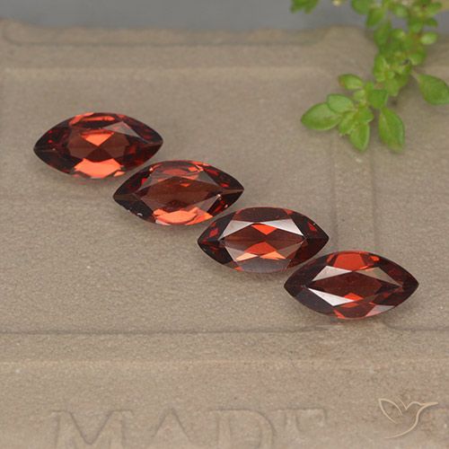4.23ctw Natürlicher tiefrot Pyrop-Granat, Marquise, VVS-VS
