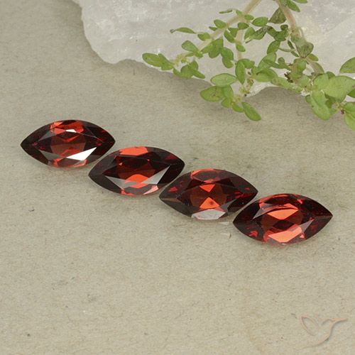 4.53ctw Natürlicher tiefrot Pyrop-Granat, Marquise, VVS-VS
