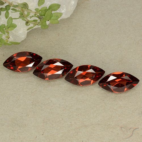4.05ctw Natürlicher tiefrot Pyrop-Granat, Marquise, VVS-VS