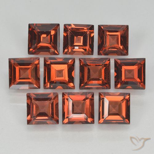 4.18ctw Natürlicher Sangria Rot Pyrop-Granat, Quadrat, VVS-VS