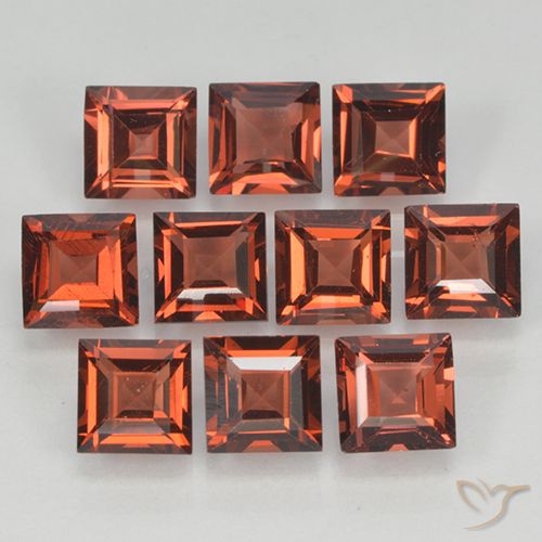 4.28ctw Natürlicher Sangria Rot Pyrop-Granat, Quadrat, VVS-VS