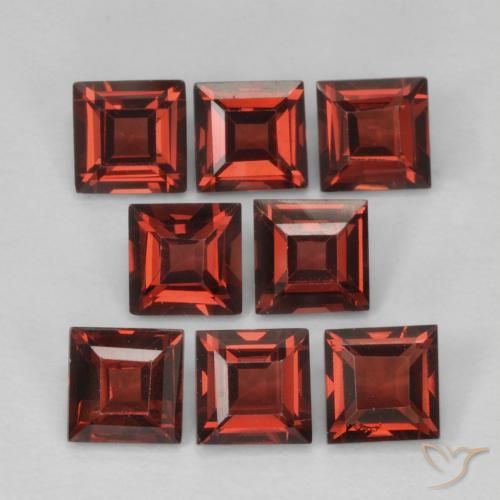3.47ctw Natürlicher Tiefes Scharlachrot Pyrop-Granat, Quadrat, VVS-VS