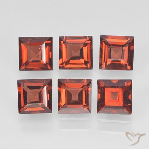 2.60ctw Natürlicher Mittelrot Pyrop-Granat, Quadrat, VVS-VS