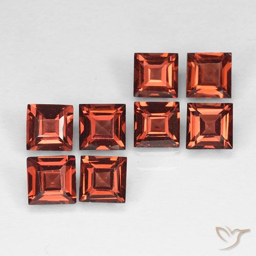 3.25ctw Natürlicher Ziegelrot Pyrop-Granat, Quadrat, VVS-VS