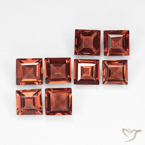 3.05ctw Natürlicher tiefrot Pyrop-Granat, Quadrat, VVS-VS