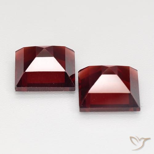 4.29 ct natürliche Tiefes Blutrot Pyrop-Granat-Edelsteine, Quadrat, VVS-VS