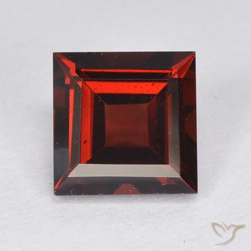 2.17ct Natürlicher dunkelrot Pyrop-Granat, Quadrat, VVS-VS