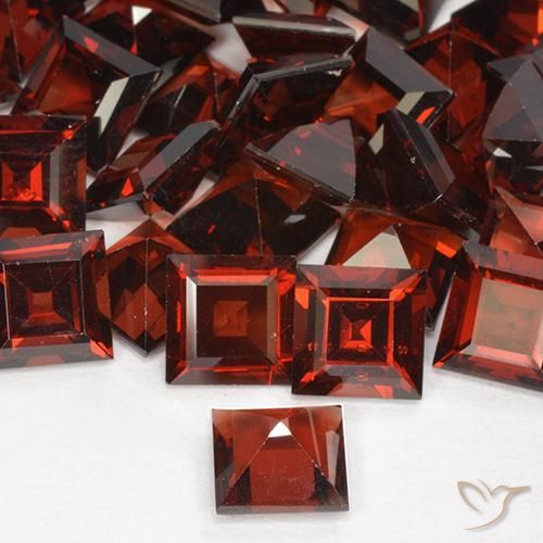 9,17 ctw natürlicher tiefrot Pyrop-Granat, Quadrat, VVS-VS