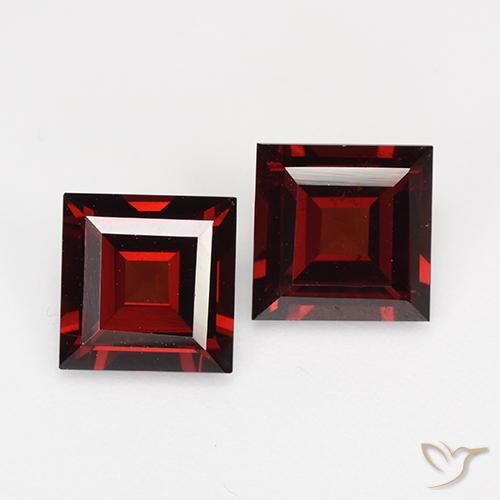 3.91ctw Natürlicher tiefrot Pyrop-Granat, Quadrat, VVS-VS