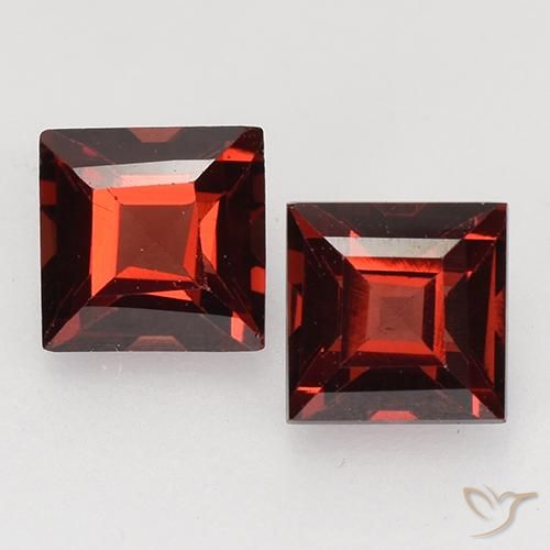 0.96ctw Natürlicher Tiefes Scharlachrot Pyrop-Granat, Quadrat, VVS-VS