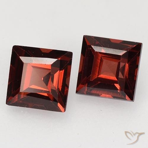 0.96 ct natürliche Tiefes Scharlachrot Pyrop-Granat-Edelsteine, Quadrat, VVS-VS