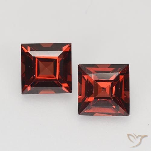 0.94ctw Natürlicher dunkelrot Pyrop-Granat, Quadrat, VVS-VS