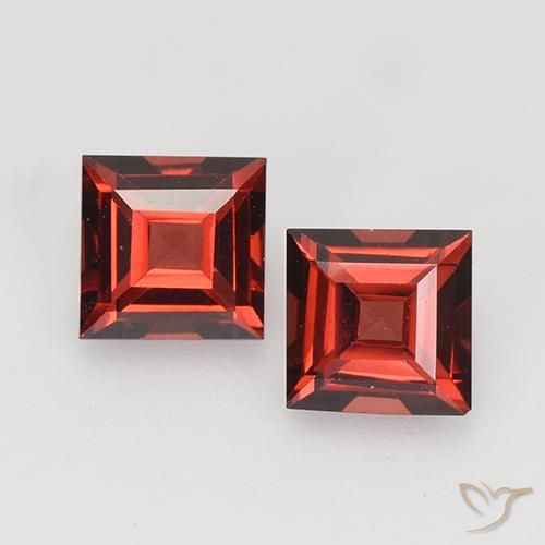 0.92ctw Natürlicher Tiefes Scharlachrot Pyrop-Granat, Quadrat, VVS-VS