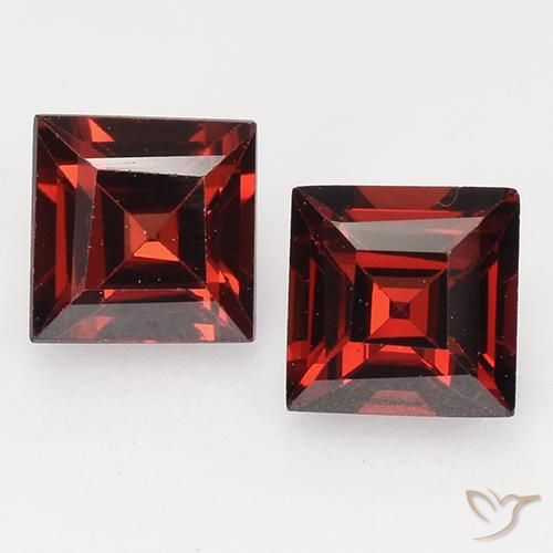 0.95ctw Natürlicher tiefrot Pyrop-Granat, Quadrat, VVS-VS