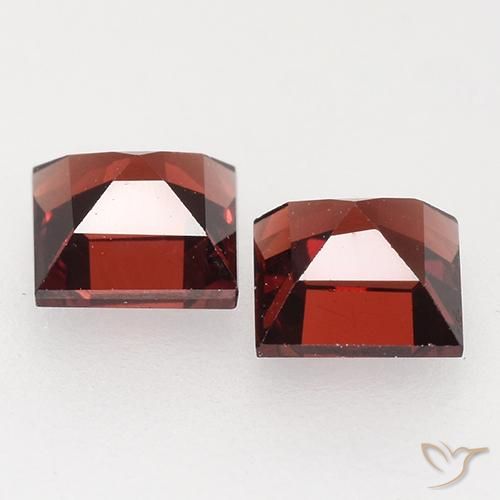 1.02 ct natürliche Tiefes Blutrot Pyrop-Granat-Edelsteine, Quadrat, VVS-VS