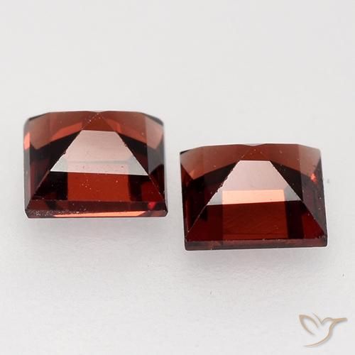 0.89 ct natürliche Tiefes Blutrot Pyrop-Granat-Edelsteine, Quadrat, VVS-VS