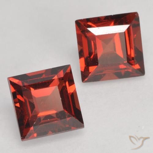 1.00 ct natürliche Mittelrot Pyrop-Granat-Edelsteine, Quadrat, VVS-VS