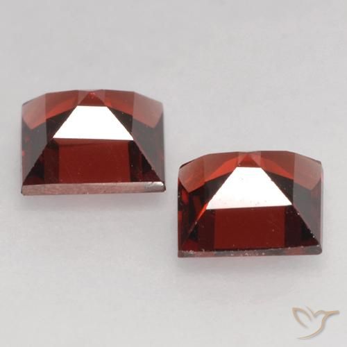 0.87 ct natürliche Tiefes Scharlachrot Pyrop-Granat-Edelsteine, Quadrat, VVS-VS