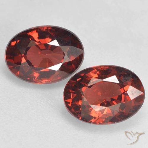 2.24ctw Natürlicher tiefrot Pyrop-Granat, Oval, VVS-VS