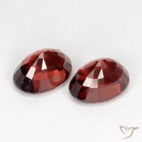 2.49 ct natürliche dunkelrot Pyrop-Granat-Edelsteine, Oval, VS