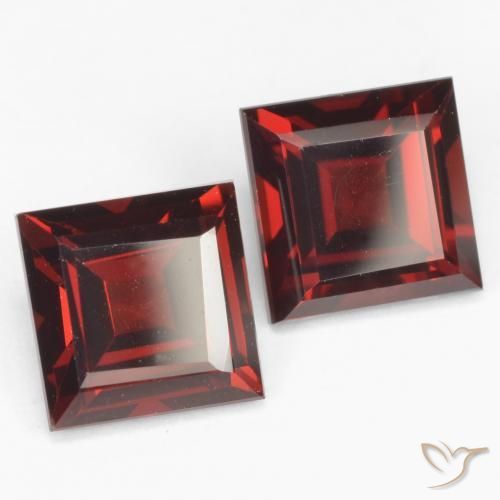 4.38 ct natürliche Tiefes Blutrot Pyrop-Granat-Edelsteine, Quadrat, VVS-VS