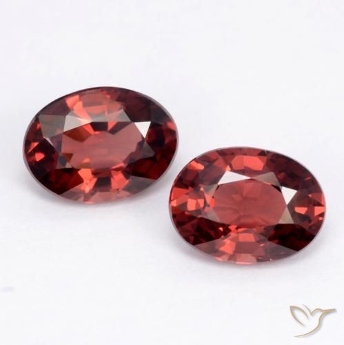 1.98ctw Natürlicher dunkelrot Pyrop-Granat, Oval, VVS-VS
