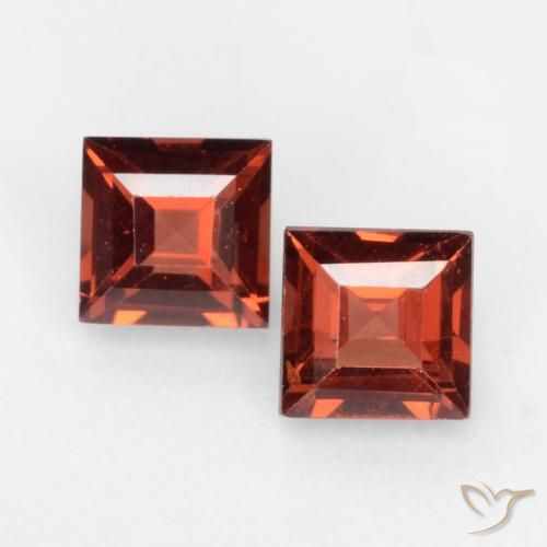 0.88ctw Natürlicher tiefrot Pyrop-Granat, Quadrat, VVS-VS