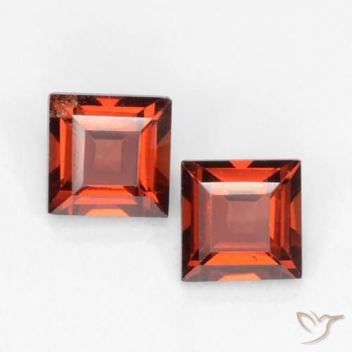 0.94ctw Natürlicher tiefrot Pyrop-Granat, Quadrat, VVS-VS