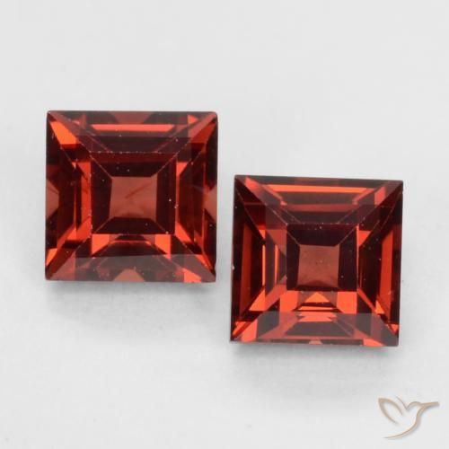 1.04ctw Natürlicher Tiefes Scharlachrot Pyrop-Granat, Quadrat, VVS-VS