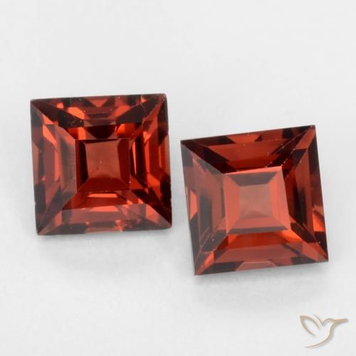 0.99ctw Natürlicher Sangria Rot Pyrop-Granat, Quadrat, VVS-VS